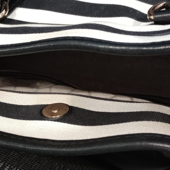 Michael Kors Hamilton Stripe Satche bag LIKE NEW - Picture 6 of 14